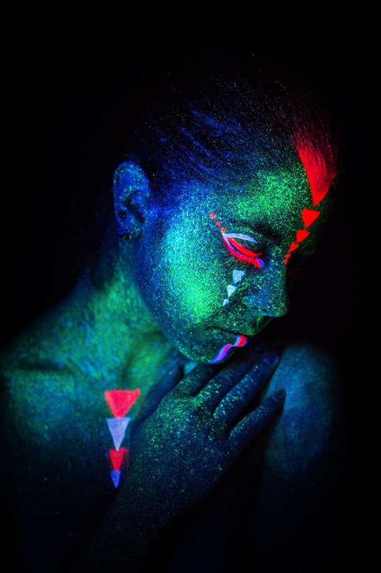neon makeup girl, blue black and green neon fluorescent scenery